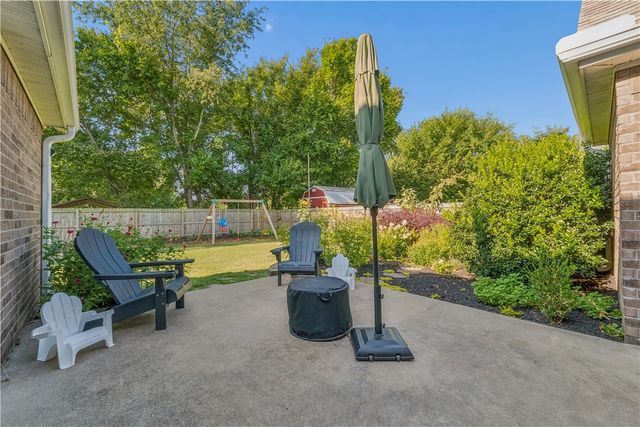 4271 Ravenwood Lane, Springdale, AR 72762