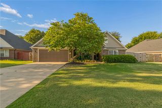 4271 Ravenwood Lane, Springdale, AR 72762
