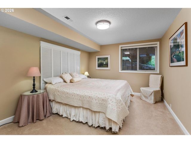 14827 Sw 79TH Ave, Tigard, OR 97224