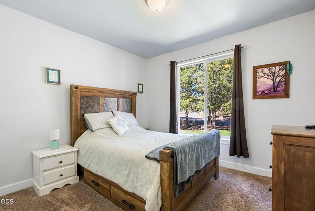 147853 Mabel Drive, La Pine, OR 97739