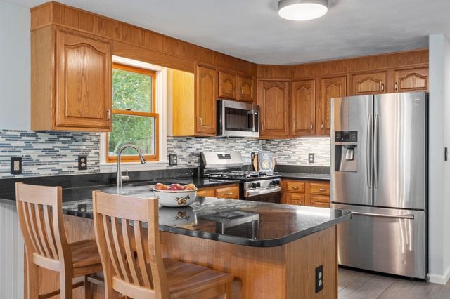 22 Almeria Circle, Westford, MA 01886