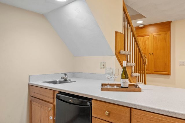 22 Almeria Circle, Westford, MA 01886