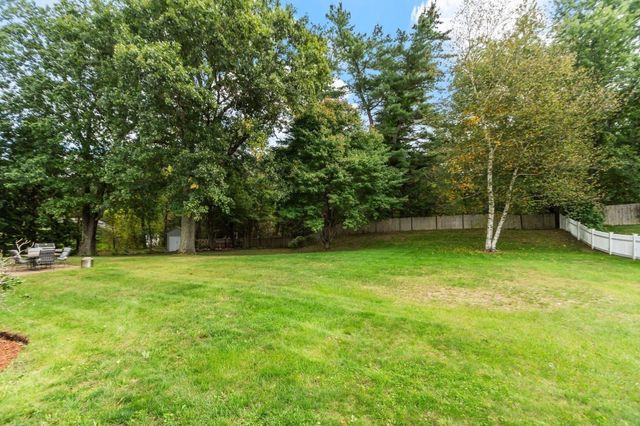 22 Almeria Circle, Westford, MA 01886