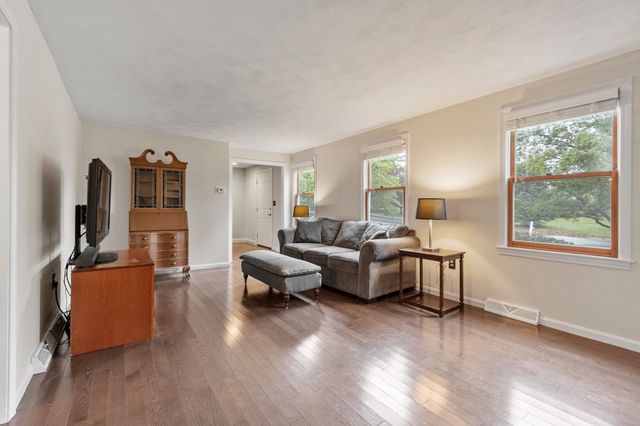 22 Almeria Circle, Westford, MA 01886
