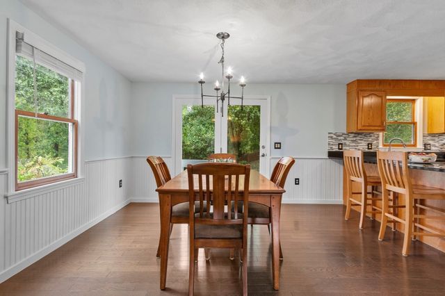 22 Almeria Circle, Westford, MA 01886