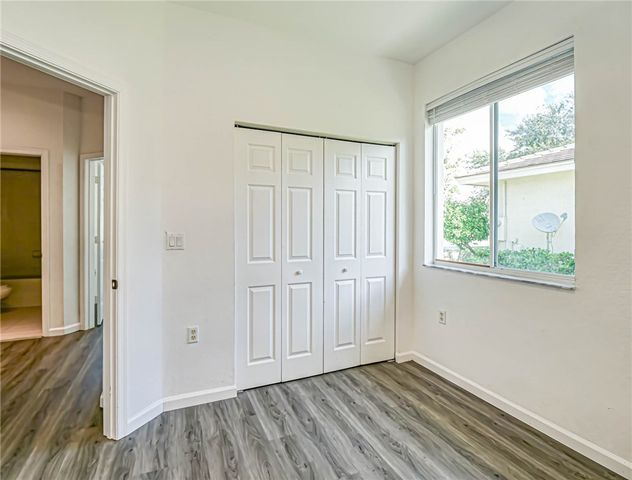 2529 Langrove Lane SW 2529, Vero Beach, FL 32962