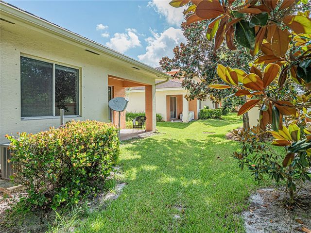 2529 Langrove Lane SW 2529, Vero Beach, FL 32962