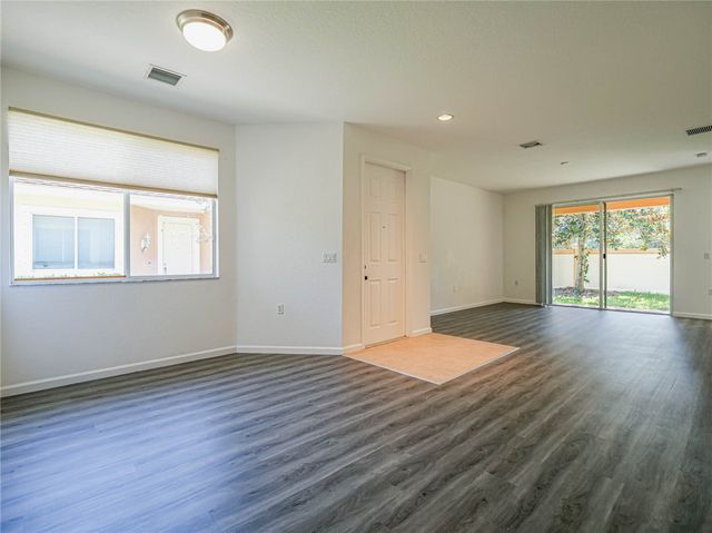 2529 Langrove Lane SW 2529, Vero Beach, FL 32962
