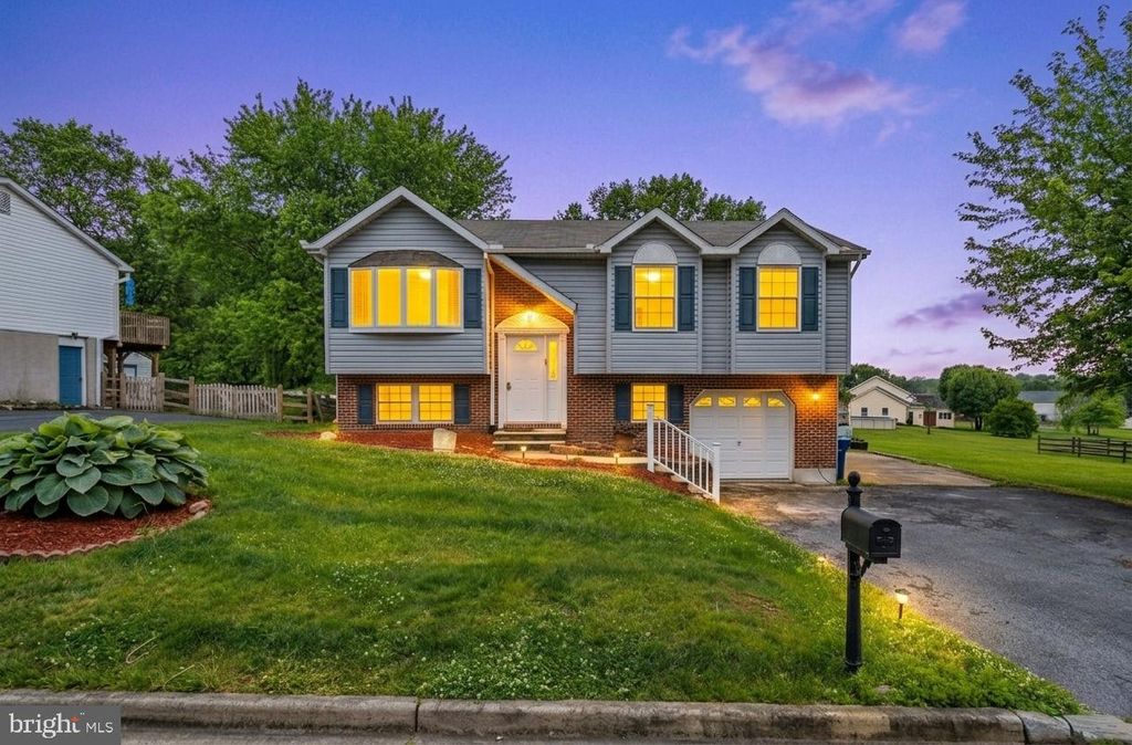 Image 1 of property listing at 107 HIGHLAND DR, Elkton, MD 21921