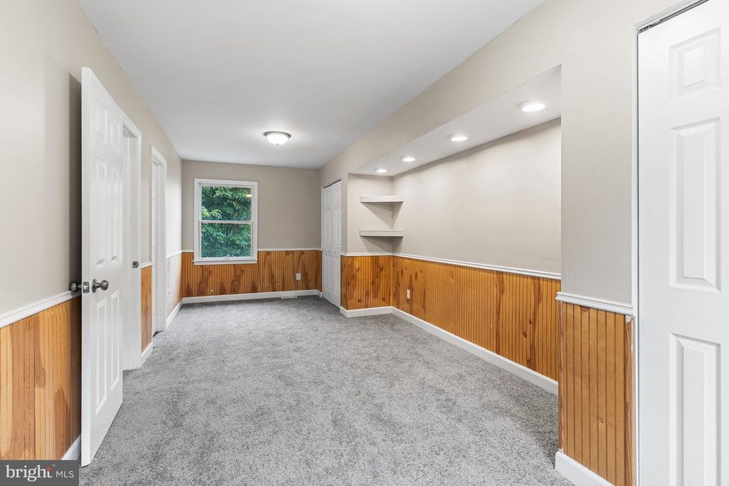 Image 18 of property listing at 107 HIGHLAND DR, Elkton, MD 21921