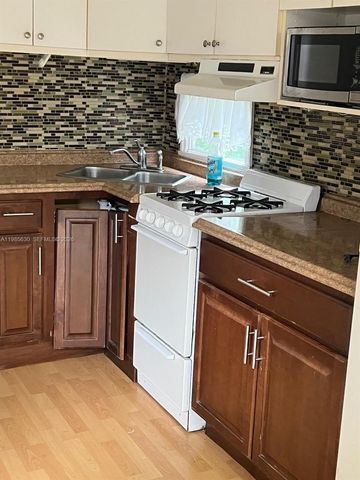 2875 NW 167th Ter 1, Miami Gardens, FL 33056