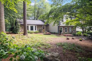 4989 Kings Wood NE Drive, Roswell, GA 30075
