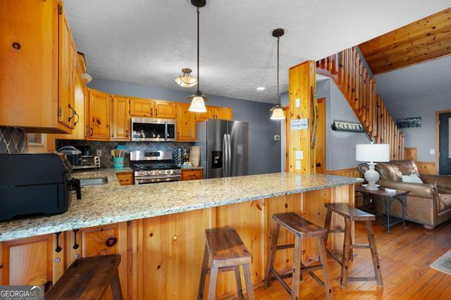 170 Walnut Ridge, Ellijay, GA 30536