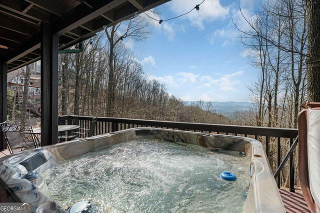 170 Walnut Ridge, Ellijay, GA 30536