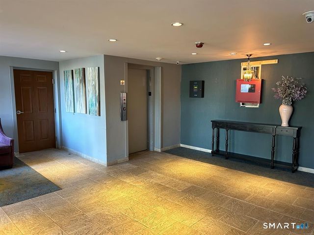 50 Birdseye Street 407, Stratford, CT 06615