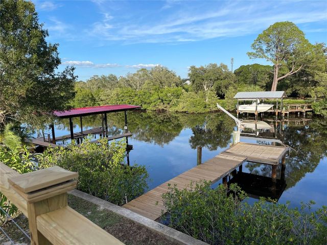 606 N MAYO STREET, Crystal Beach, FL 34681