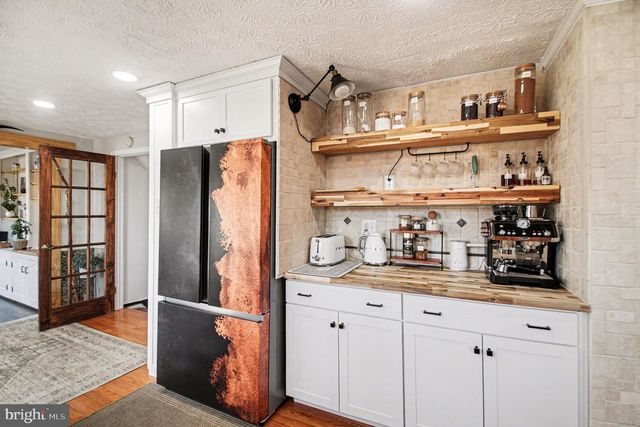 110 ALMEY CT, Sterling, VA 20164