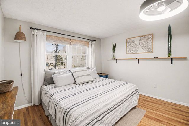 110 ALMEY CT, Sterling, VA 20164