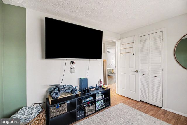 110 ALMEY CT, Sterling, VA 20164