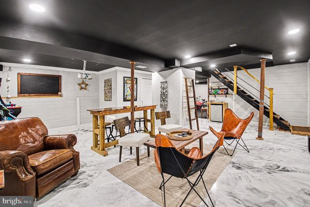 110 ALMEY CT, Sterling, VA 20164