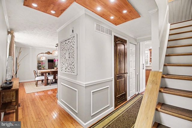 110 ALMEY CT, Sterling, VA 20164