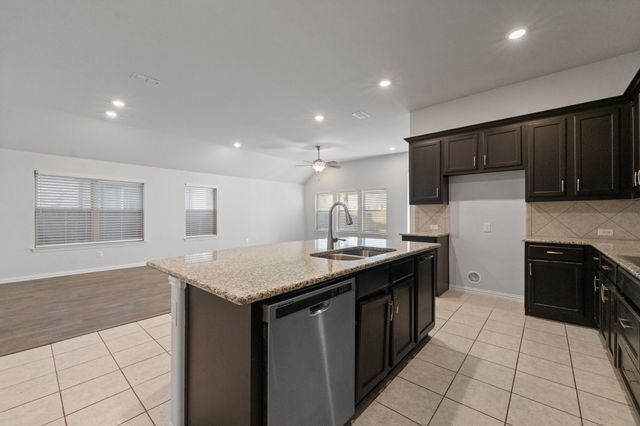 541 White Bud Lane, Fort Worth, TX 76131