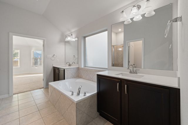 541 White Bud Lane, Fort Worth, TX 76131
