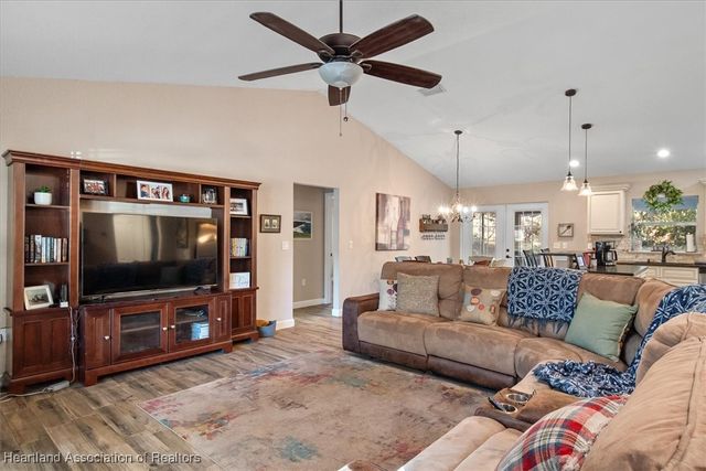 2218 Pleasant Drive, Sebring, FL 33875