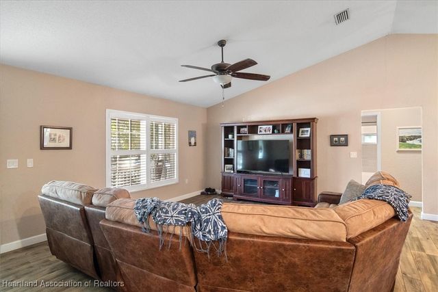 2218 Pleasant Drive, Sebring, FL 33875