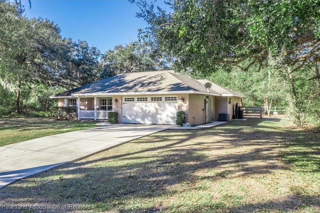 2218 Pleasant Drive, Sebring, FL 33875