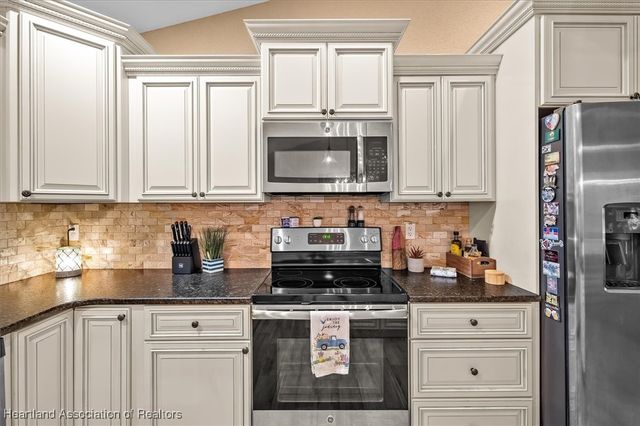 2218 Pleasant Drive, Sebring, FL 33875