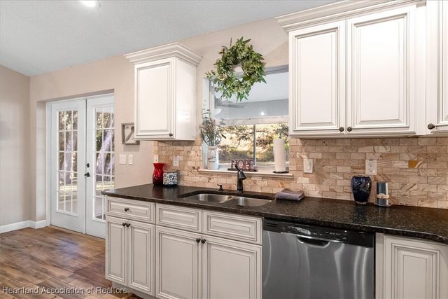 2218 Pleasant Drive, Sebring, FL 33875