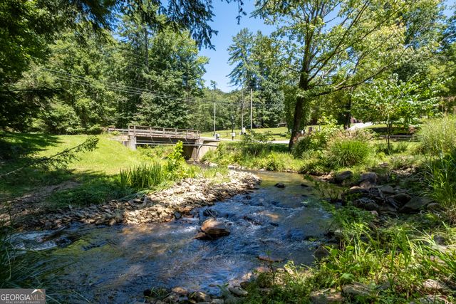 226 Mountain View Court, Ellijay, GA 30536