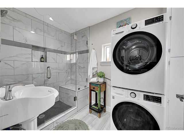 3390 S Dale Ct, Englewood, CO 80110