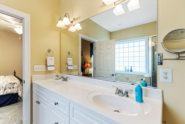 1504 Turnberry Lane SE, Bolivia, NC 28422