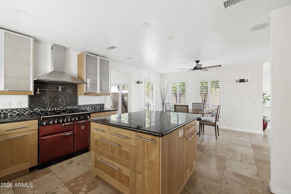 102 W VICTORIA Square, Phoenix, AZ 85013 — photo 3