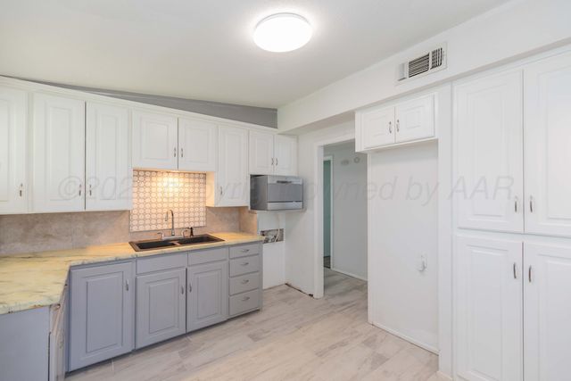 4419 S ONG Street, Amarillo, TX 79110
