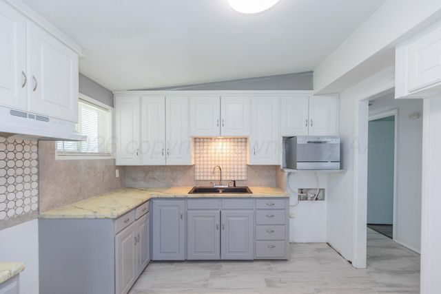 4419 S ONG Street, Amarillo, TX 79110