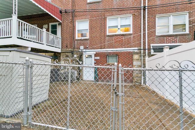 4245 J ST, Philadelphia, PA 19124