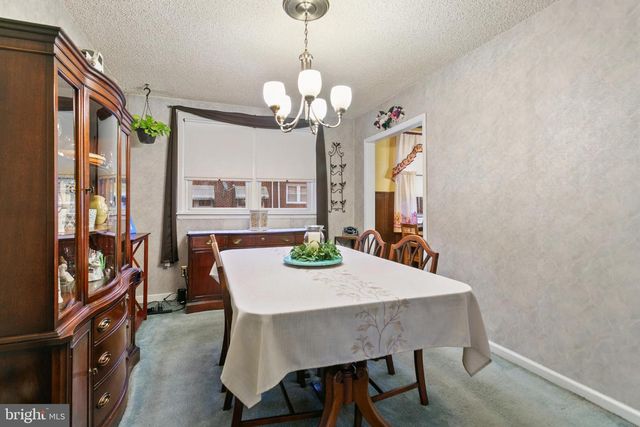 4245 J ST, Philadelphia, PA 19124