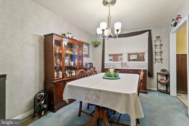 4245 J ST, Philadelphia, PA 19124