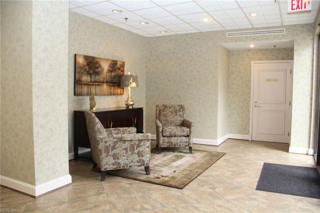 7501 River Rd Apt 12D, Newport News, VA 23607