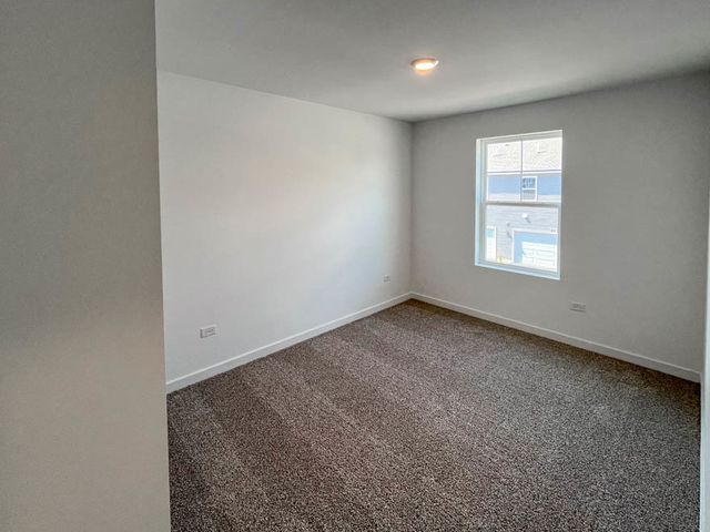 2270 Barbera Drive, Oswego, IL 60543