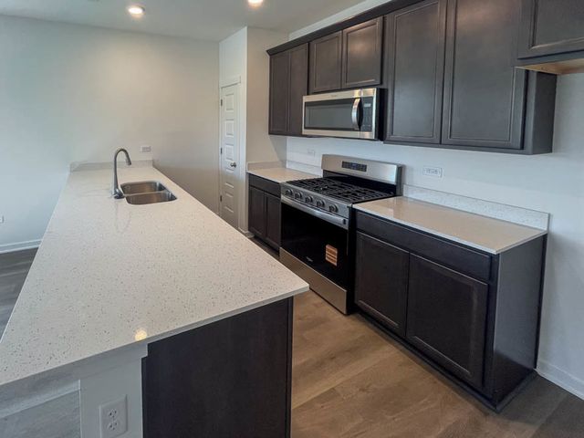 2270 Barbera Drive, Oswego, IL 60543