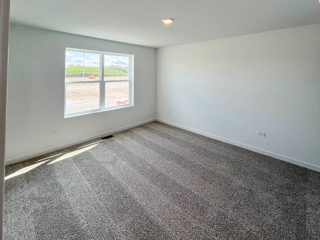 2270 Barbera Drive, Oswego, IL 60543