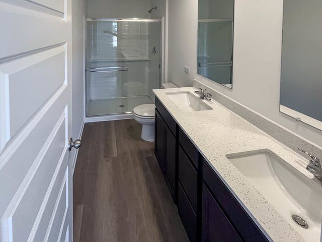 2270 Barbera Drive, Oswego, IL 60543