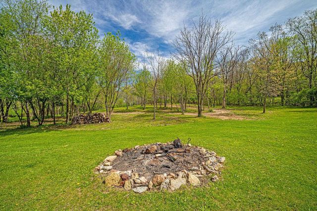 2222 County Road A, Stoughton, WI 53589