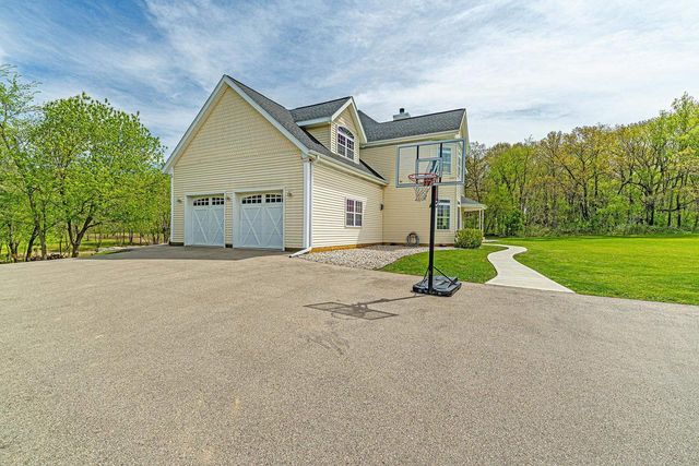 2222 County Road A, Stoughton, WI 53589