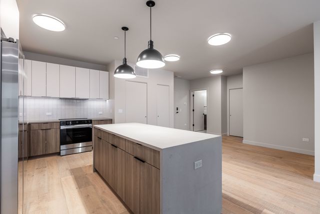 1706 Sherman Avenue 301, Evanston, IL 60201