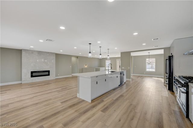 909 Rhyolite Terrace, Henderson, NV 89011